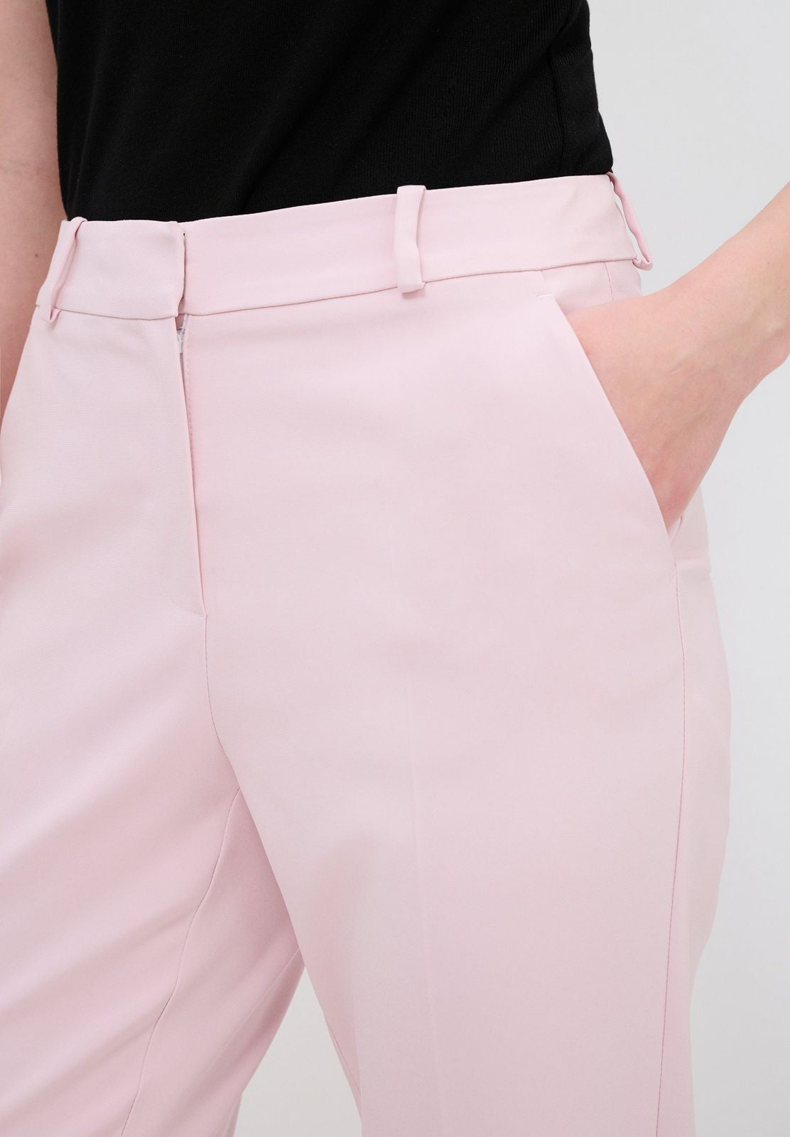 Pantalón rosado H&M con etiqueta