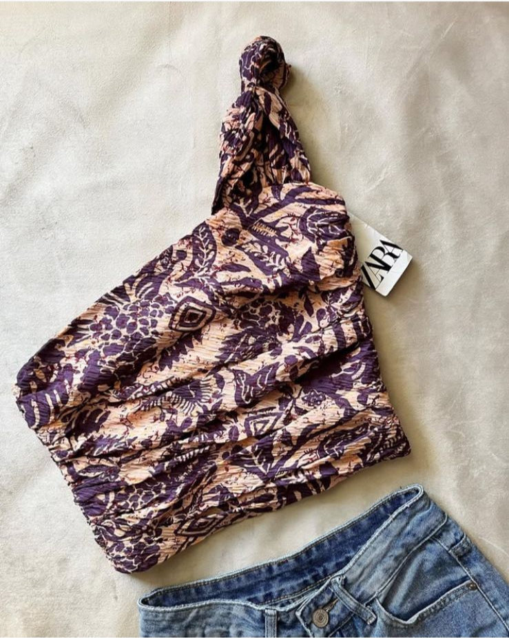 Top One Shoulder Étnico – Arte y frescura en una prenda ✨🧣