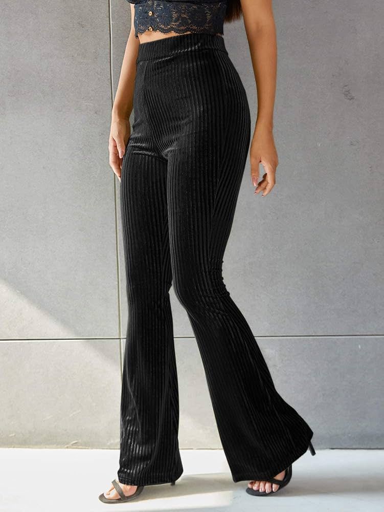 Pantalón acampanado de terciopelo negro con líneas – Sofisticación que estiliza