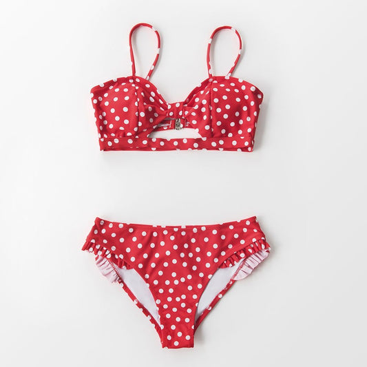 bikini de dos piezas rojo con lunares blancos