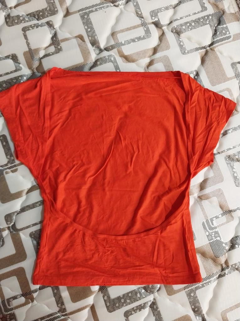 Blusa espalda descubierta gris o roja – Estilo sexy y cómodo