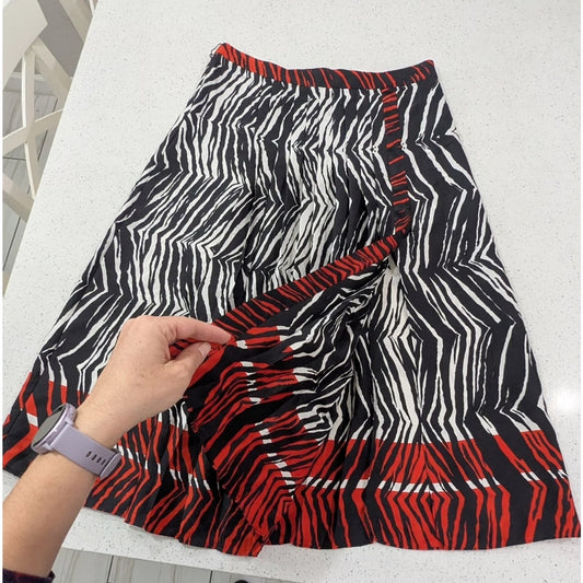 Falda zebra