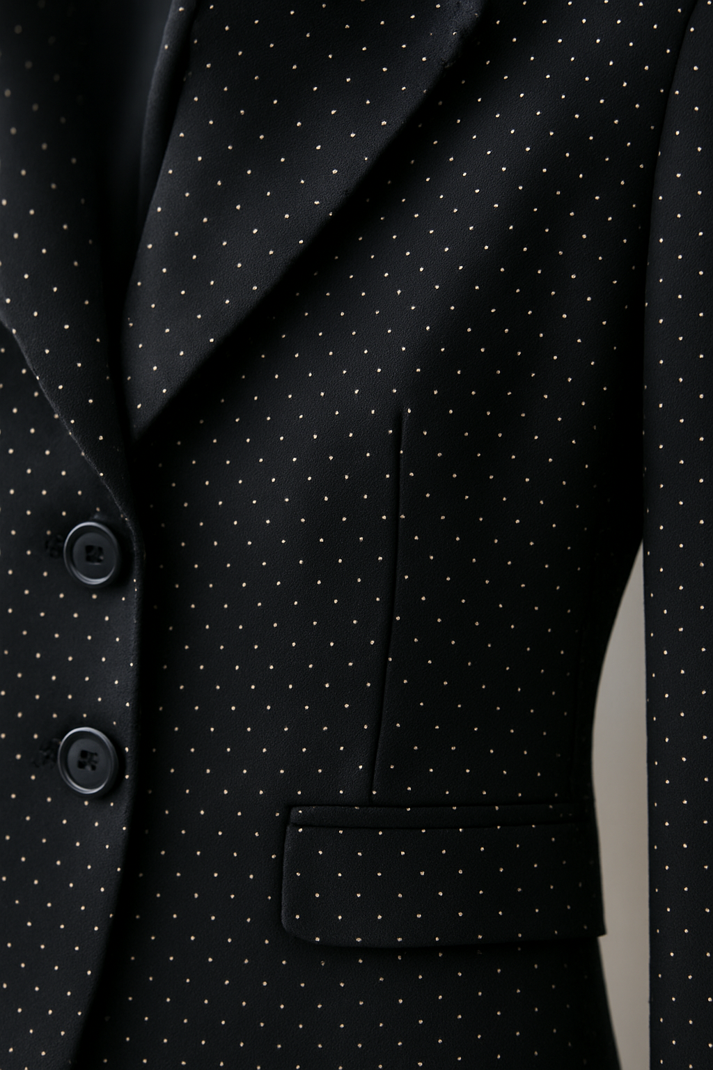 Blazer de puntitos