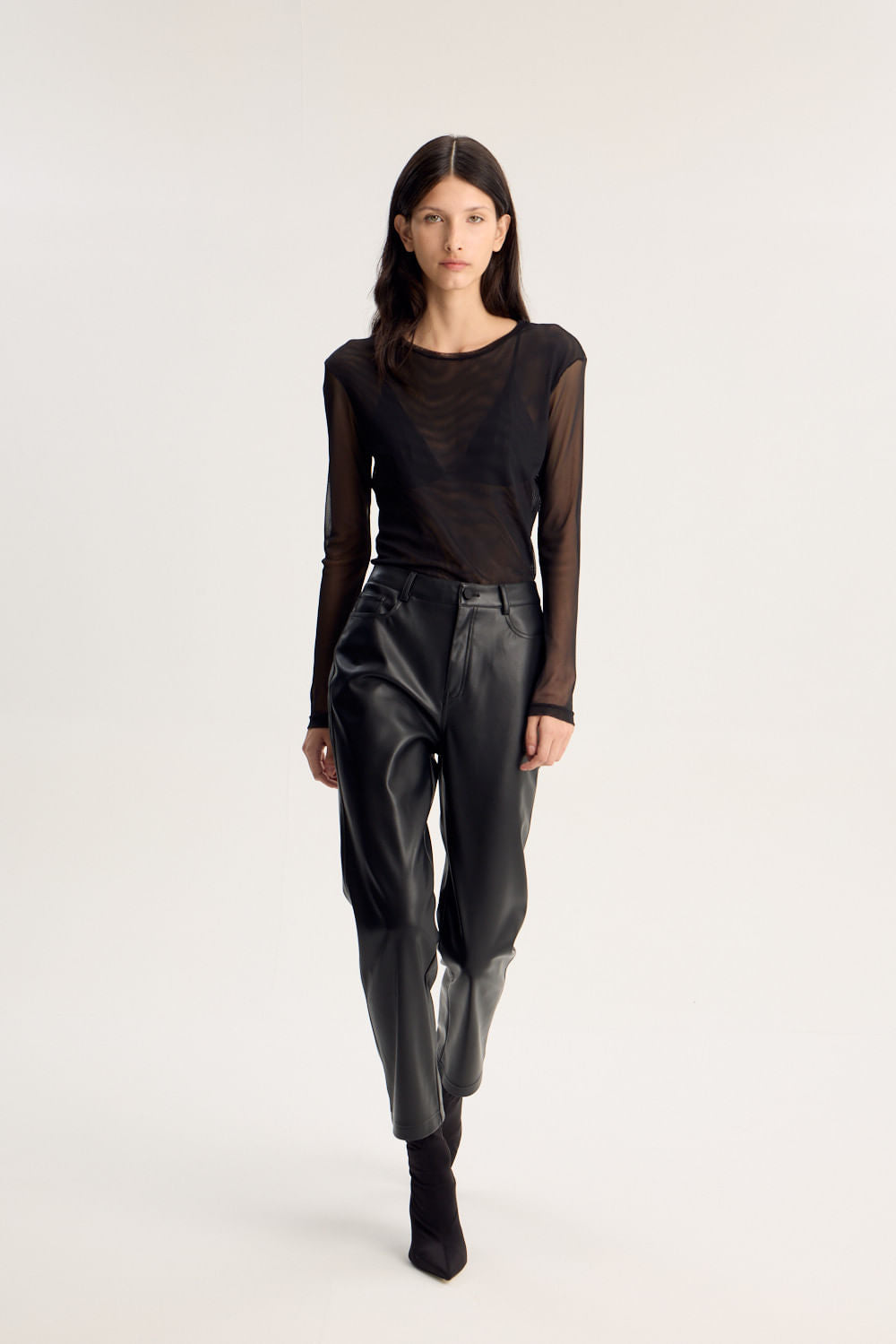 Blusa traslúcida