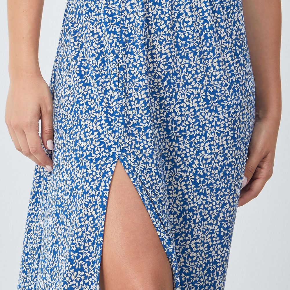 Falda floral con abertura