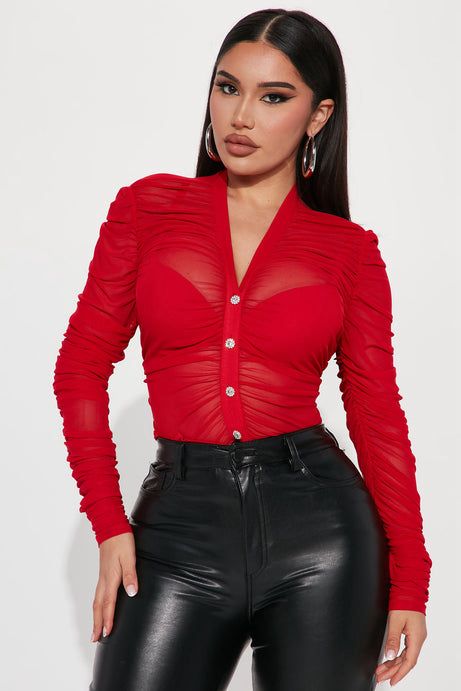 Blusa Roja Mesh – Impacto absoluto 🔥
