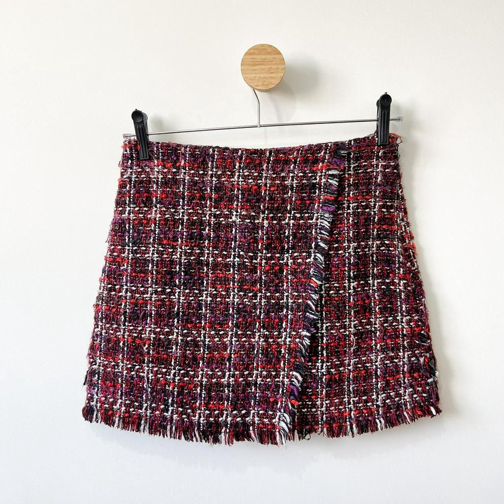 Falda Tweed Frangé – Elegancia clásica con actitud parisina 🇫🇷✨