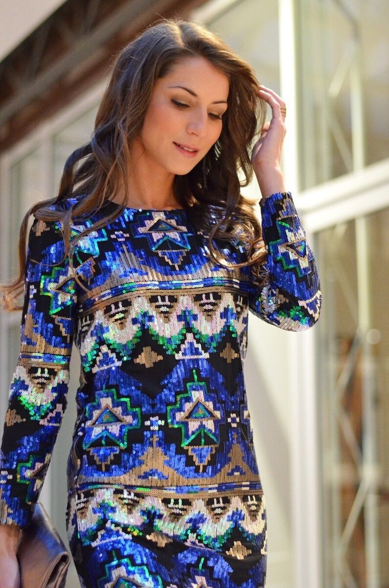 Vestido Mini de Lentejuelas con Estampado Geométrico 💙✨